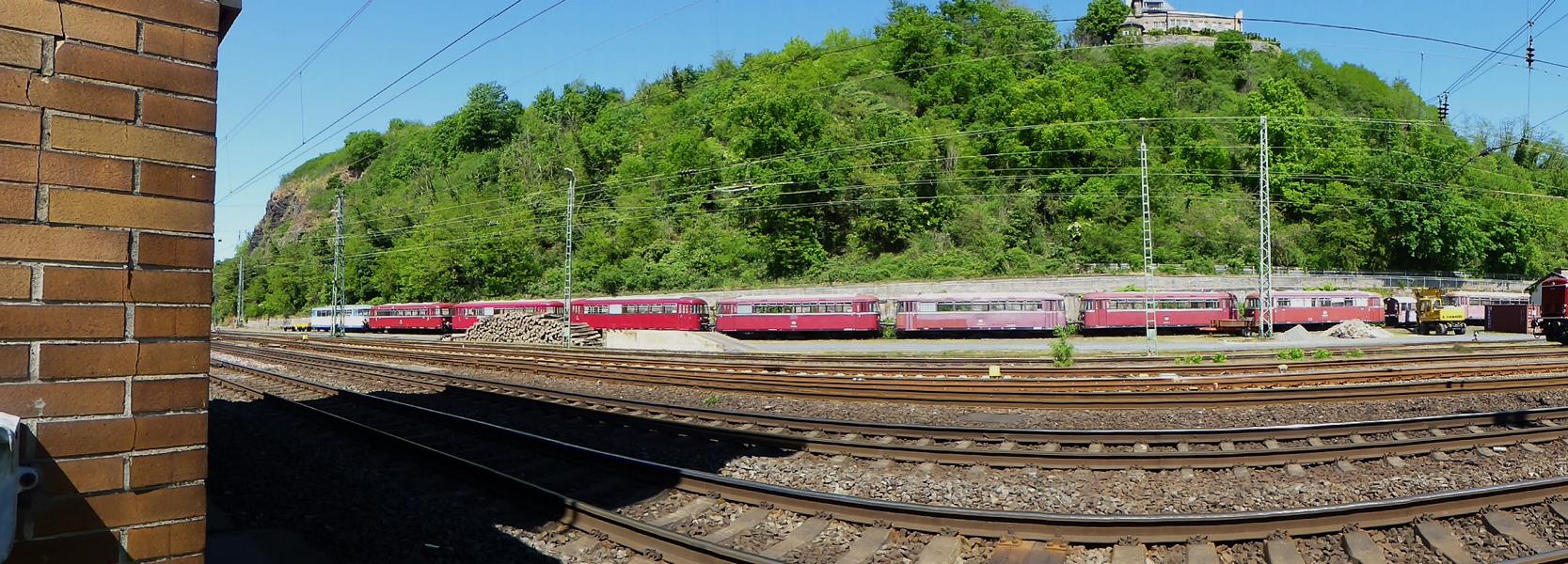 Die rechtsrheinische Eisenbahnstrecke