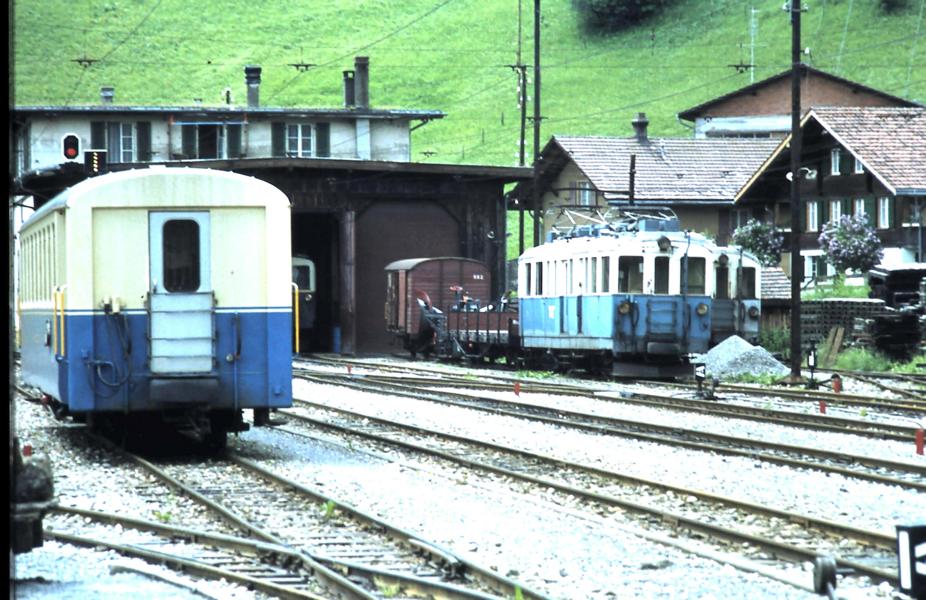 Eine Fahrt mit der MOB-Schmalspurbahn